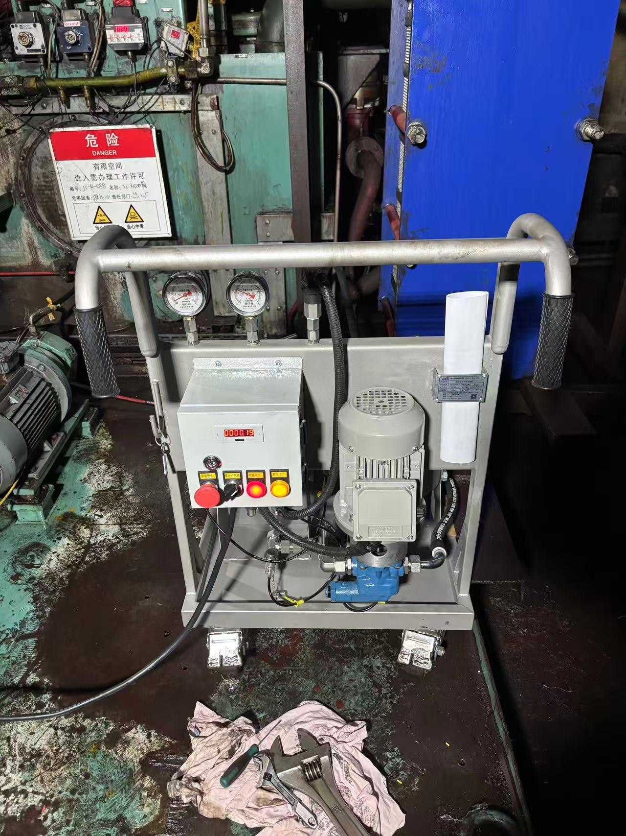 钢厂压机伺服系统油站过滤